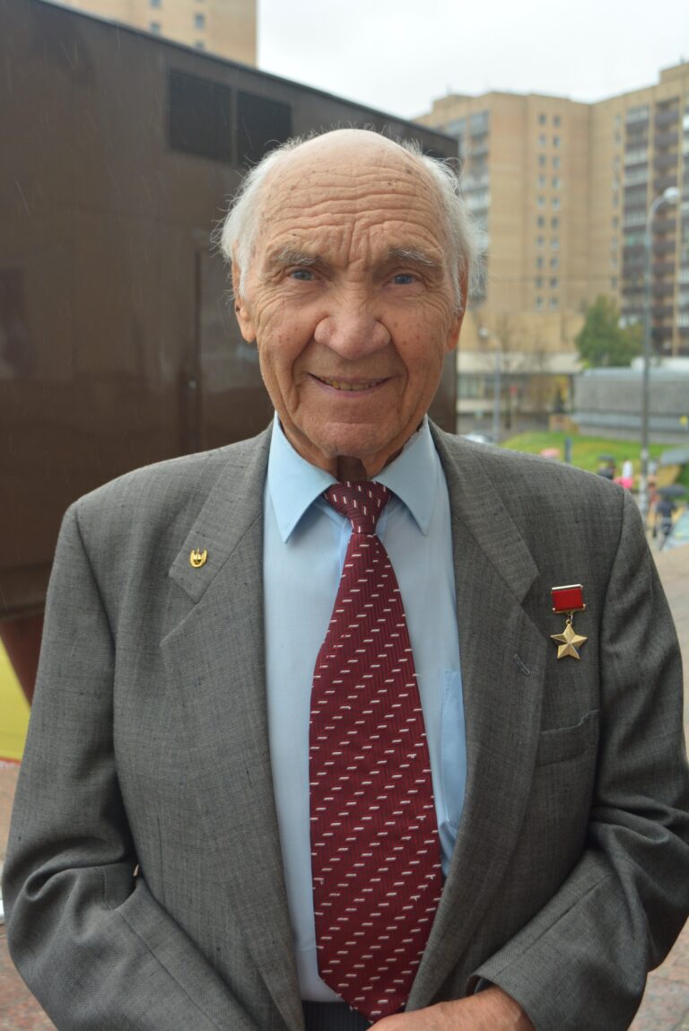 Georgy Mosolov, Soviet MiG test pilot and world speed record holder