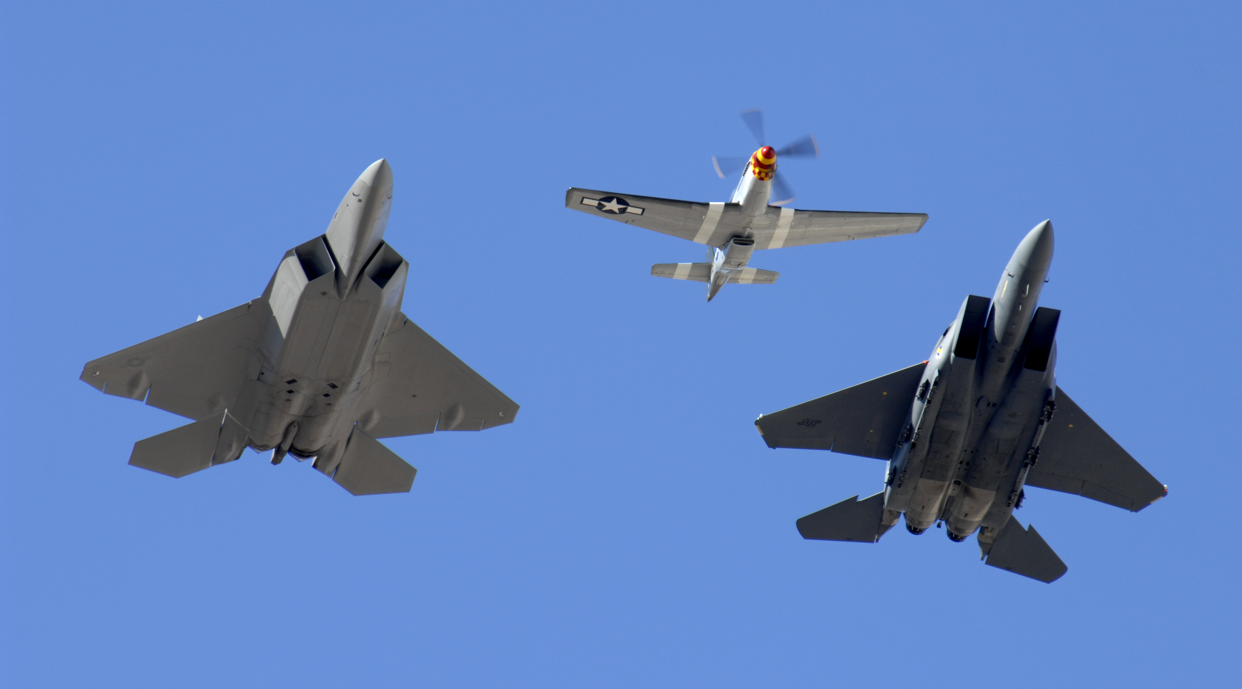 Uncrewed loyal-wingman combat drone